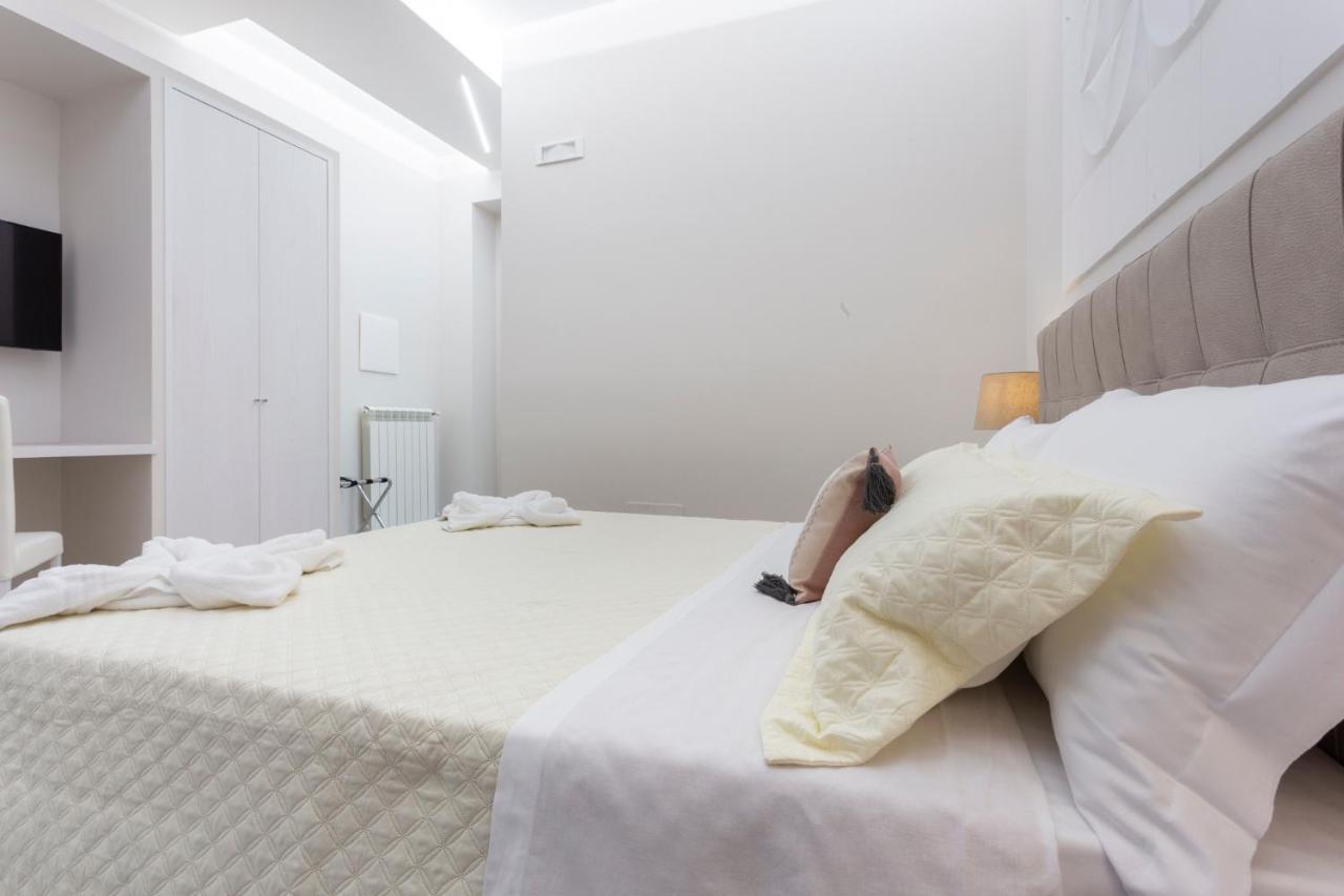 B&B Ninfea Luxury 萨莱诺 外观 照片
